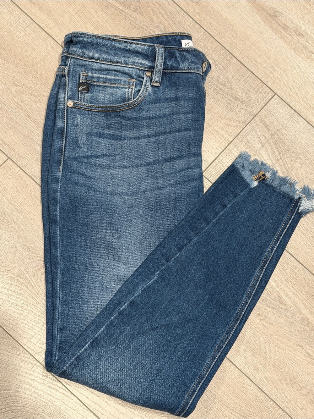 KanCan Medium Wash Denim Stretch Jeggings- Size 29